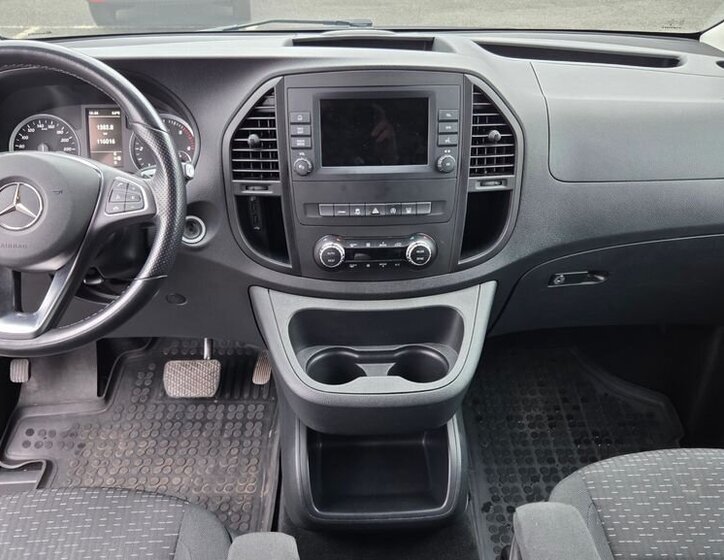 Mercedes-Benz Vito 10