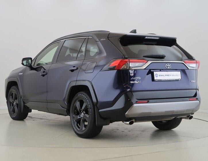 Toyota RAV4 SUV / Terénní 2,5 l 131 kw