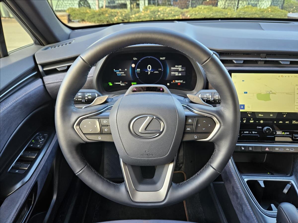 Lexus LBX Kombi 1,5 l 99 kw