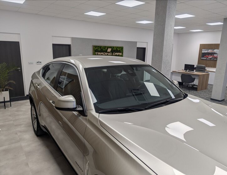 BMW X6 Sedan 3,0 l 190 kw