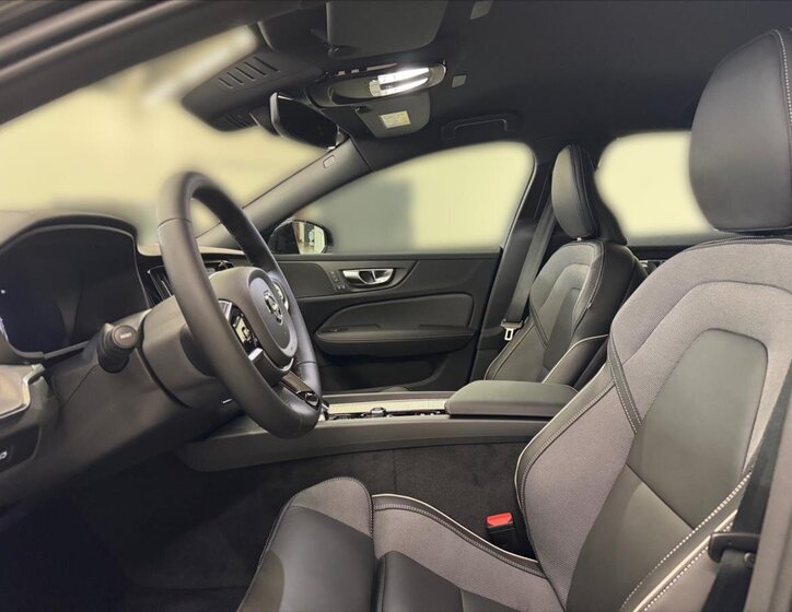 Volvo V60 Kombi 2,0 l 145 kw