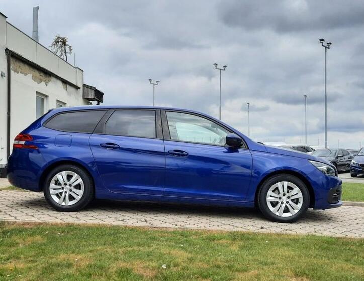 Peugeot 308 9