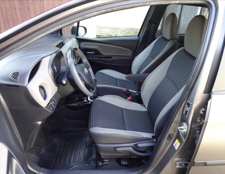 Toyota Yaris Kombi 1,3 l 73 kw