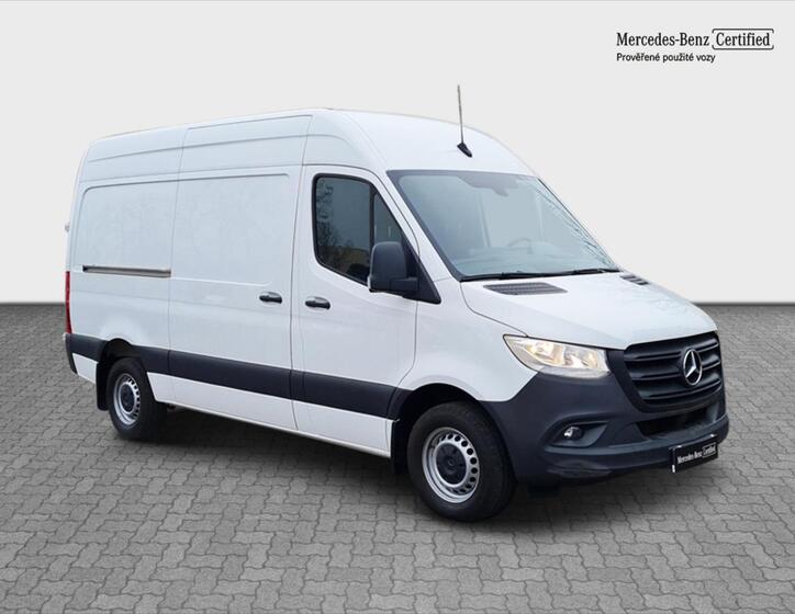 Mercedes-Benz Sprinter 7
