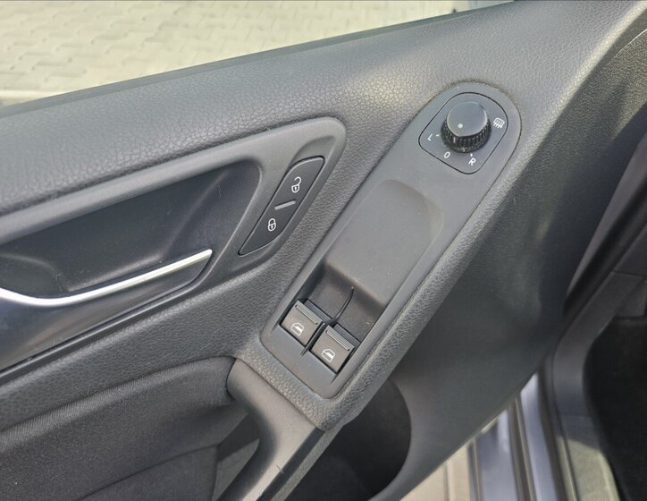 Volkswagen Golf Hatchback 1,4 l 59 kw