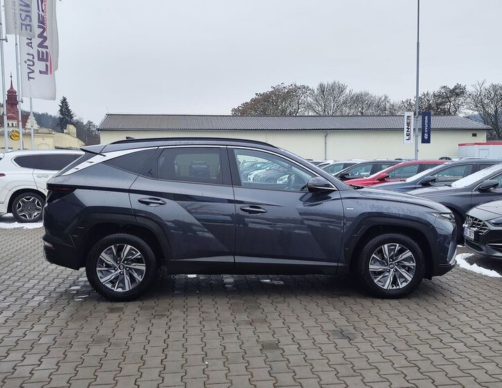 Hyundai Tucson SUV 1,6 l 110 kw