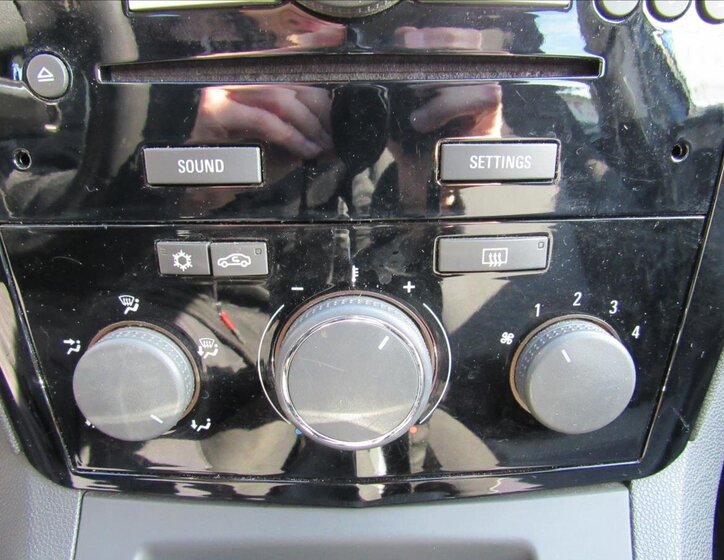 Opel Zafira Kombi 1,7 l 81 kw