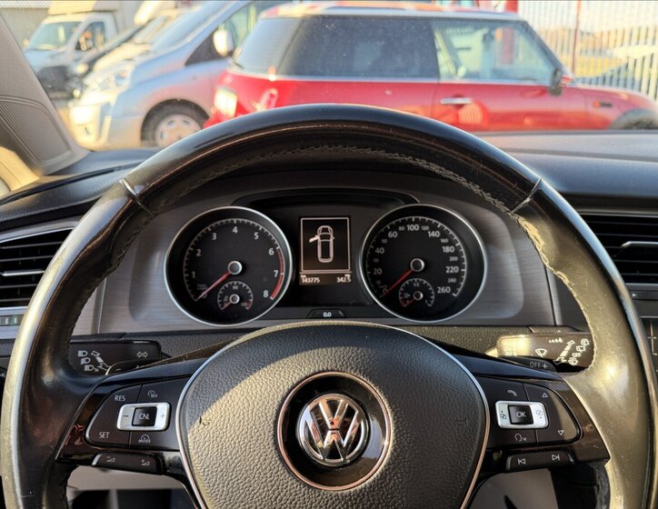 Volkswagen Golf Kombi 1,2 l 77 kw