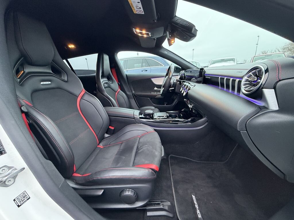 Mercedes-Benz CLA Kombi 2,0 l 310 kw