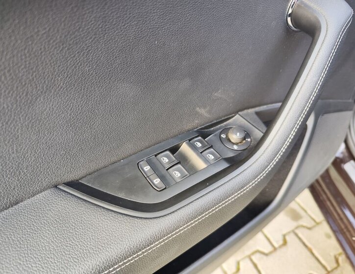 Škoda Superb Kombi 2,0 l 110 kw