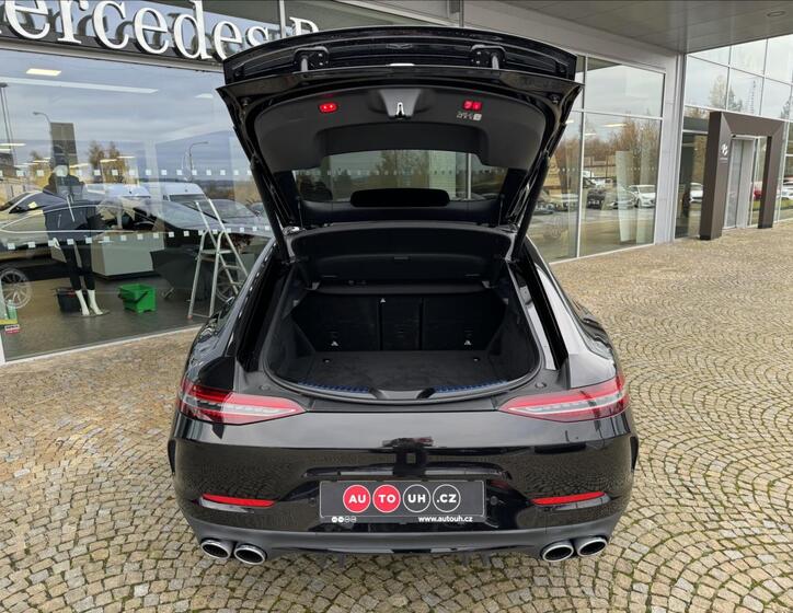 Mercedes-Benz AMG GT 32