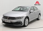Volkswagen Passat Sedan / Limuzína 1,4 l 115 kw