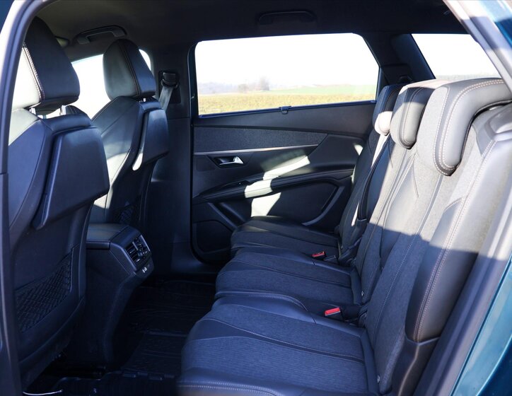 Peugeot 5008 SUV 1,6 l 133 kw