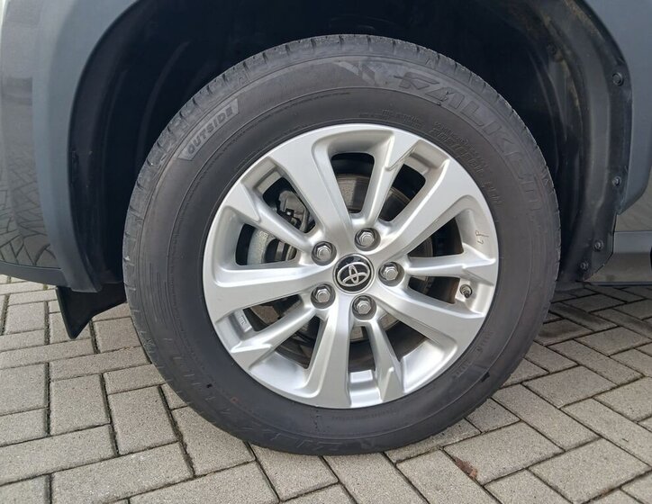 Toyota Yaris Cross 30