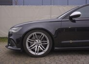 Audi RS 6 Hatchback 4,0 l 412 kw