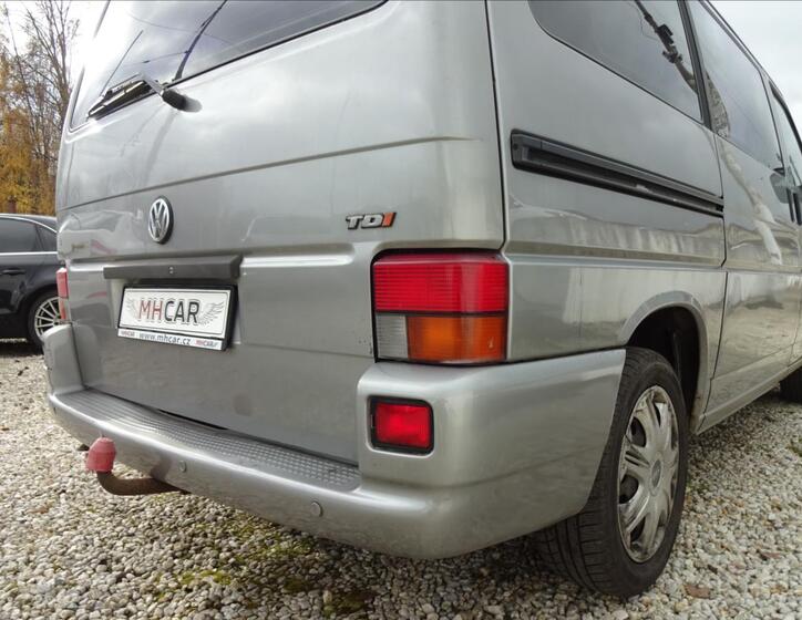 Volkswagen Caravelle 15