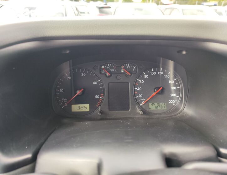 Volkswagen Multivan 18