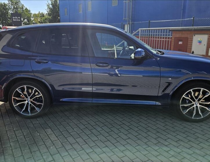 BMW X3 SUV 3,0 l 195 kw