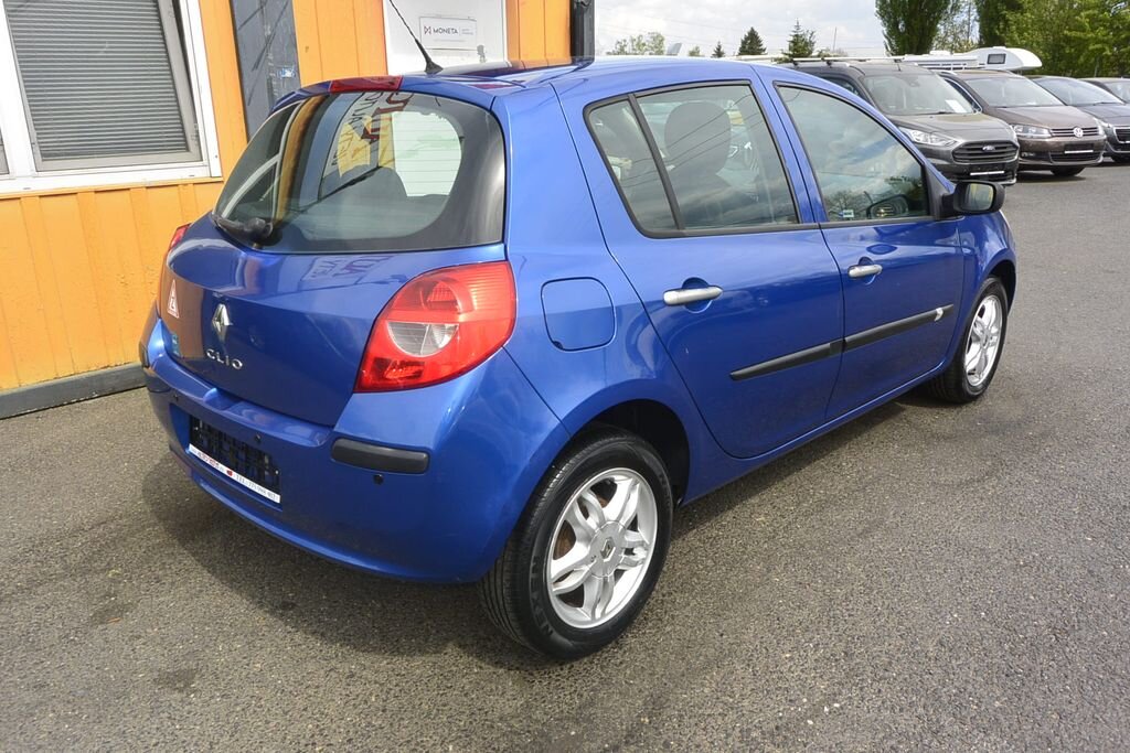 Renault Clio Hatchback 1,1 l 55 kw