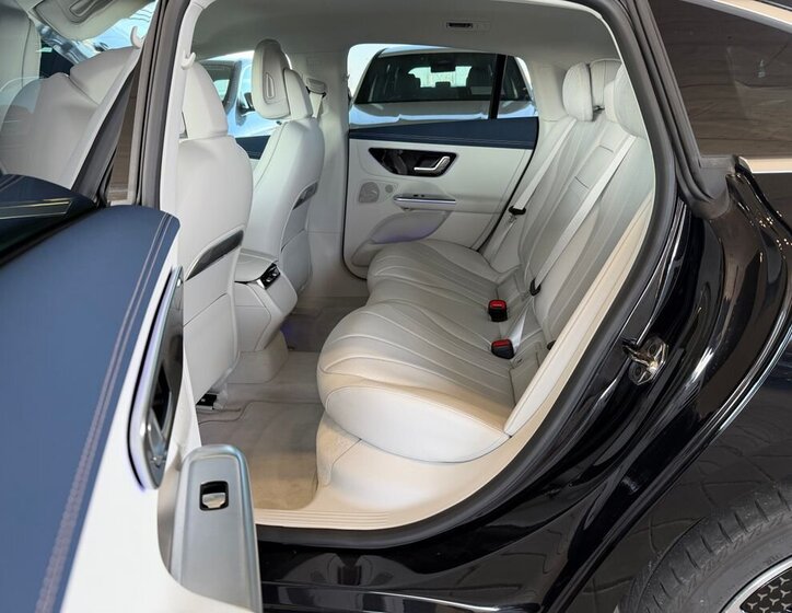 Mercedes-Benz EQE SUV 0,0 180 kw