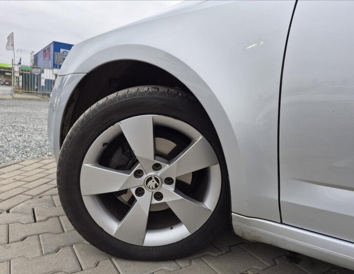 Škoda Octavia Kombi 2,0 l 110 kw