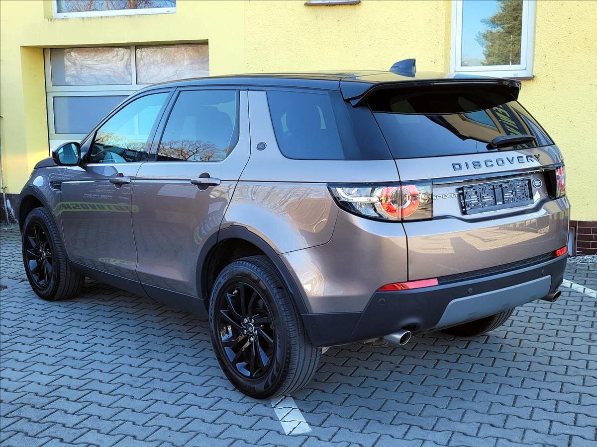 Land Rover Discovery Sport SUV / Terénní 2,0 l 110 kw
