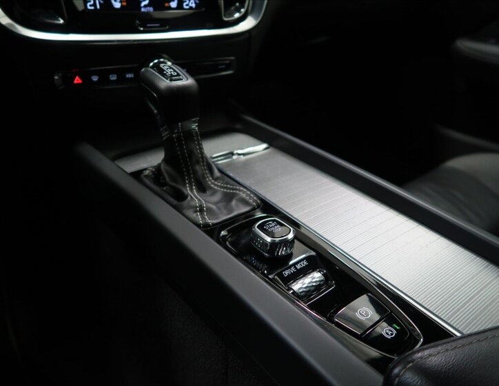 Volvo V60 Kombi 2,0 l 140 kw