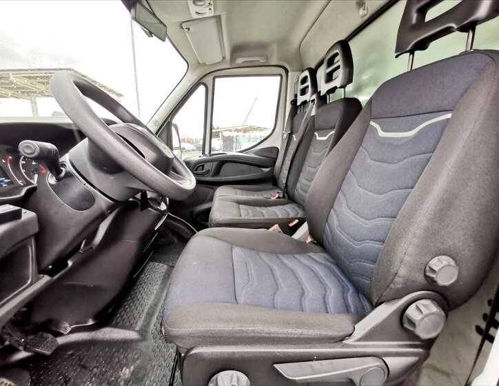 Iveco Daily Skříň 3,0 l 118 kw