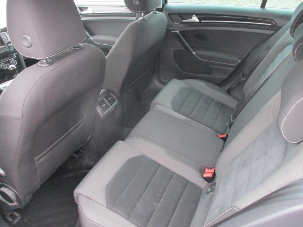 Volkswagen Golf Hatchback 1,4 l 103 kw