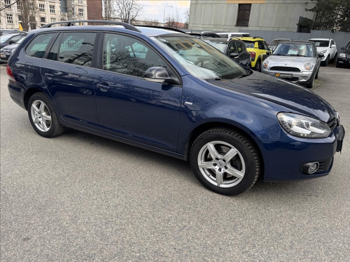 Volkswagen Golf Kombi 1,6 l 77 kw
