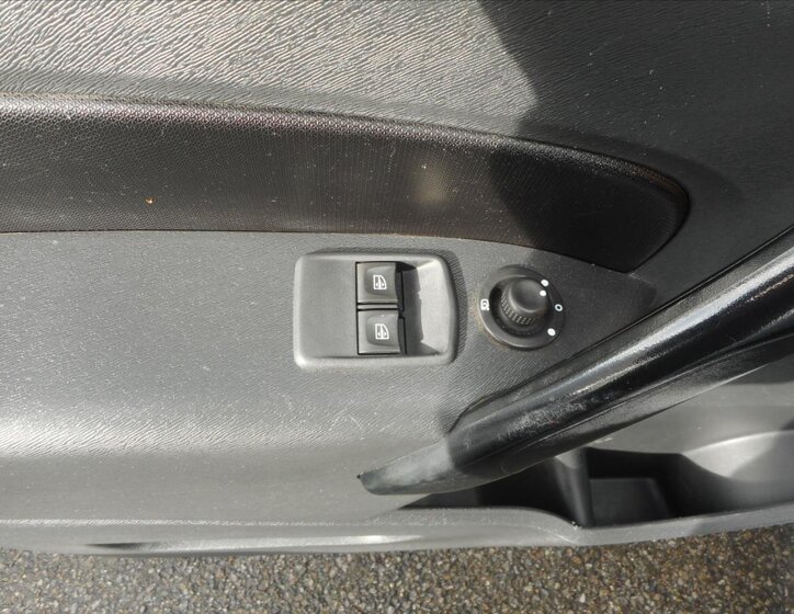 Renault Kangoo Pick-up 1,5 l 81 kw