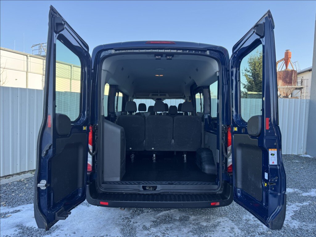 Ford Transit Kombi 2,0 l 96 kw