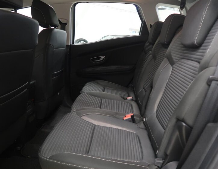 Renault Scénic MPV 1,5 l 81 kw