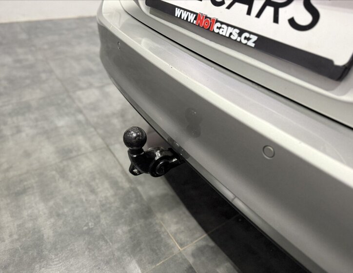 Volkswagen Golf Kombi 2,0 l 110 kw