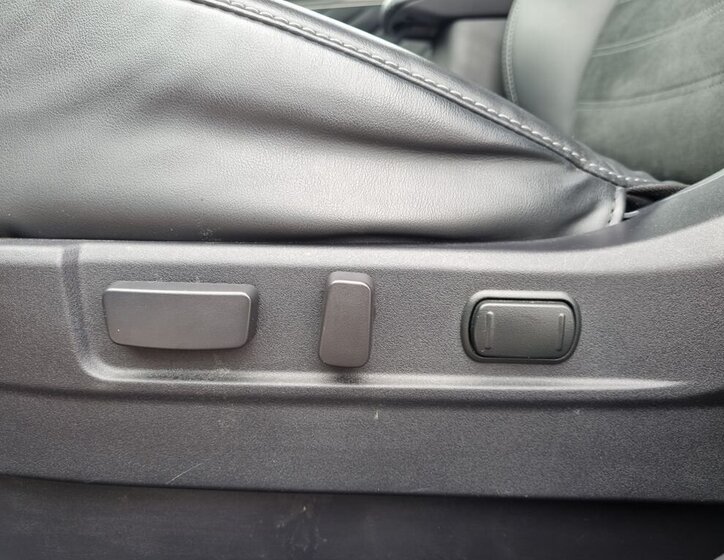 Mitsubishi Outlander SUV / Terénní 2,4 l 165 kw