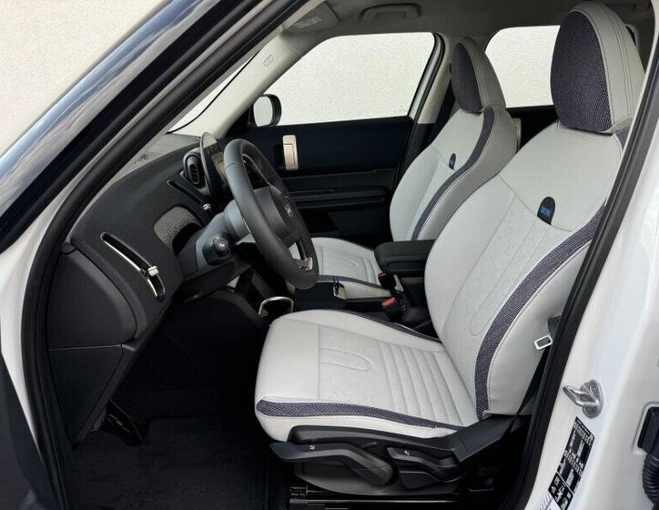 Mini Countryman SUV 2,0 l 160 kw