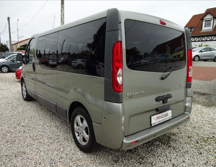 Renault Trafic 5