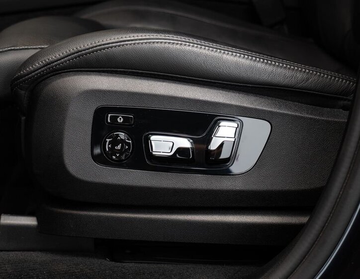 BMW X5 SUV / Terénní 3,0 l 250 kw