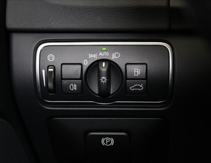 Volvo V60 Kombi 2,0 l 270 kw