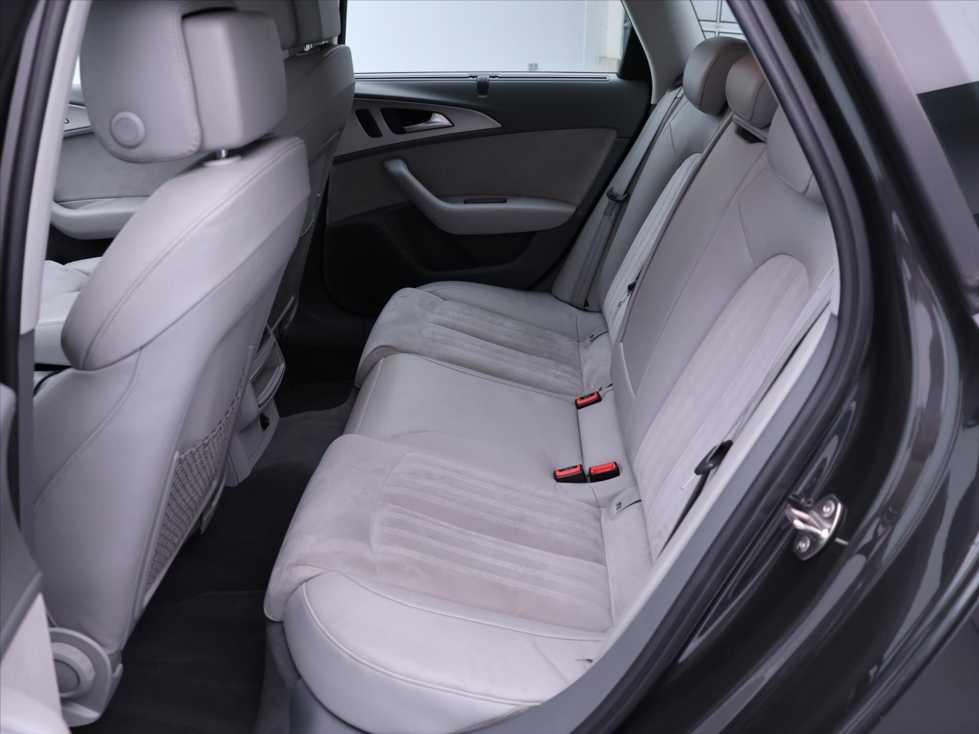 Audi A6 Kombi 3,0 l 180 kw