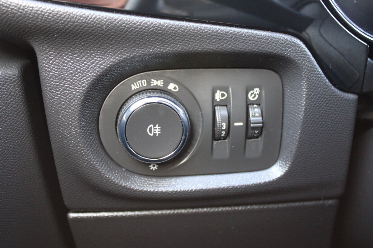 Opel Corsa Hatchback 1,2 l 55 kw