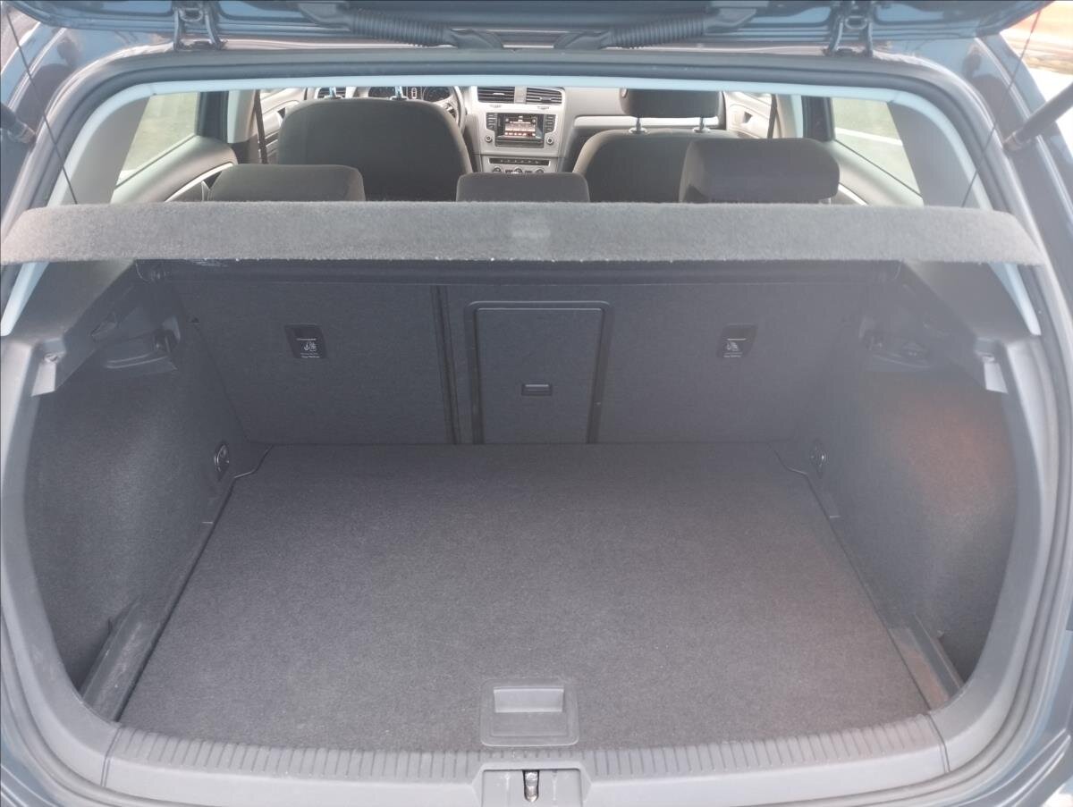 Volkswagen Golf Hatchback 1,2 l 63 kw