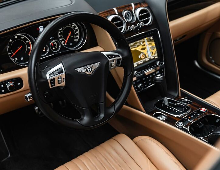 Bentley Flying Spur 18