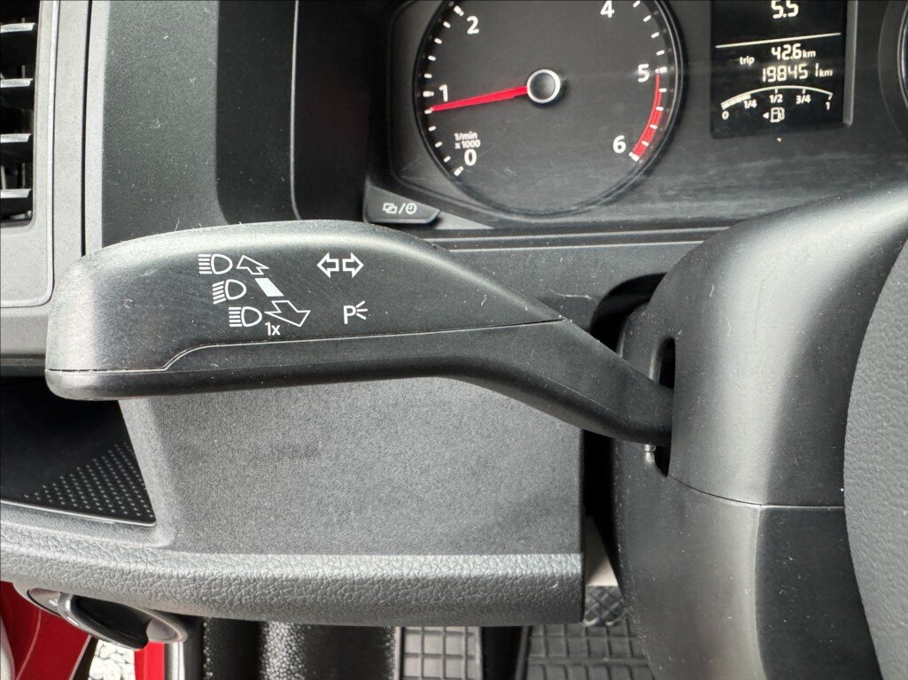 Volkswagen Transporter Skříň 2,0 l 110 kw