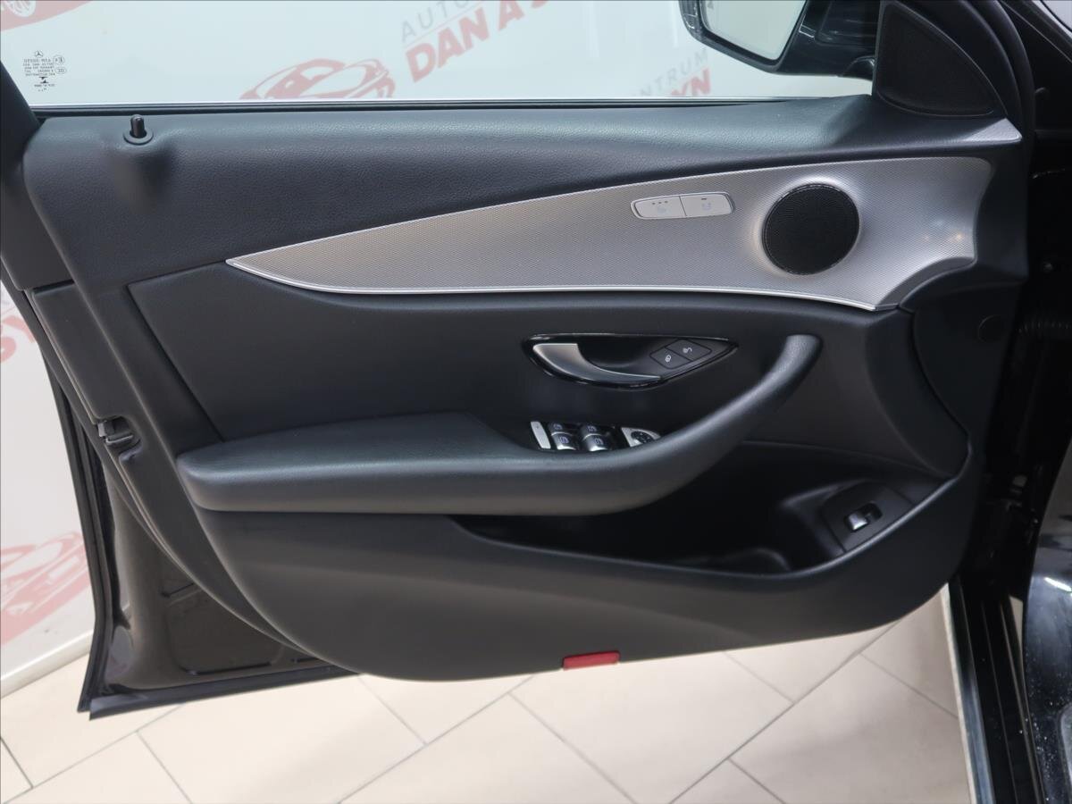 Mercedes-Benz Třídy E Kombi 2,0 l 143 kw