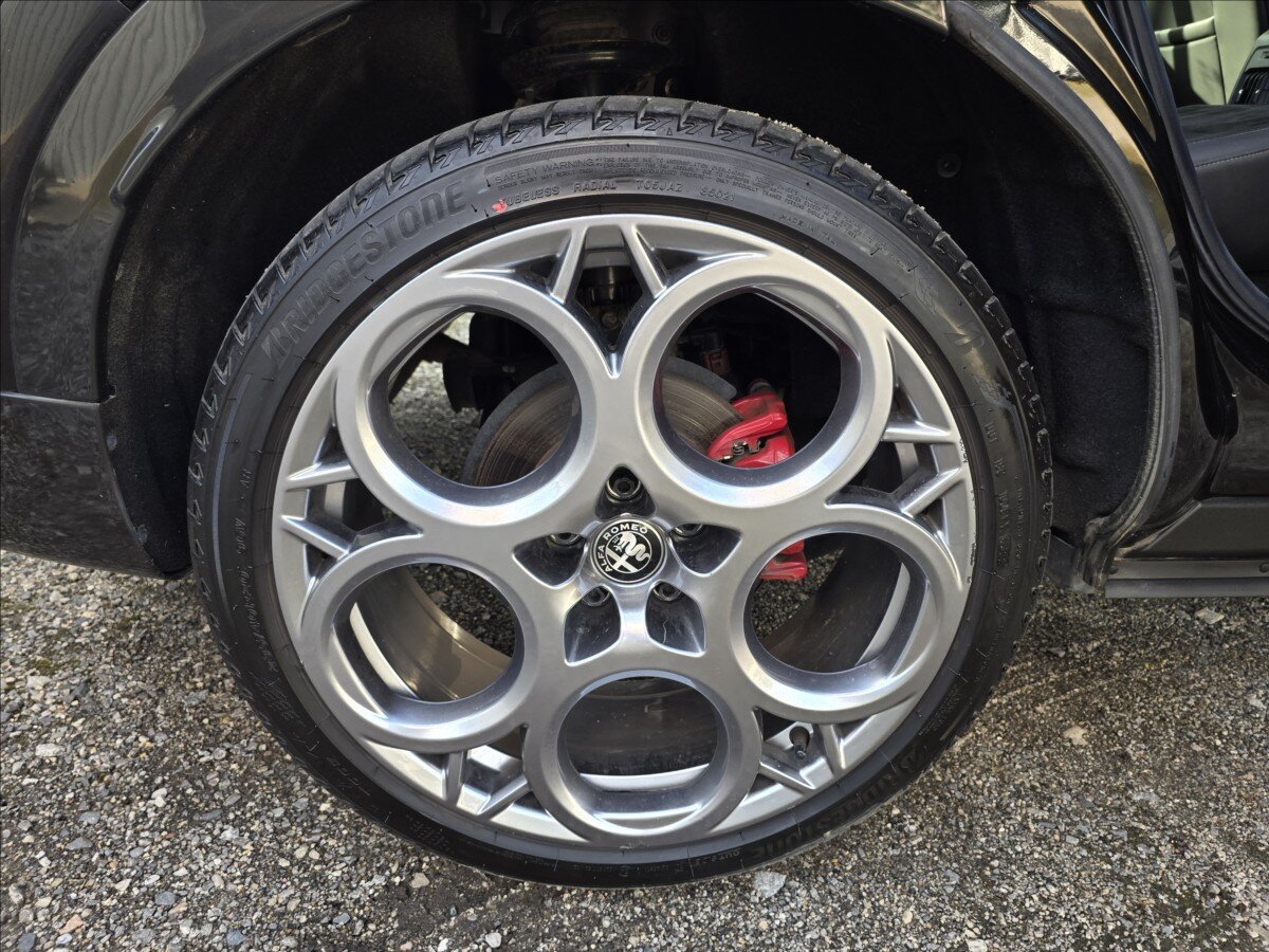 Alfa Romeo Tonale SUV / Terénní 1,5 l 117 kw