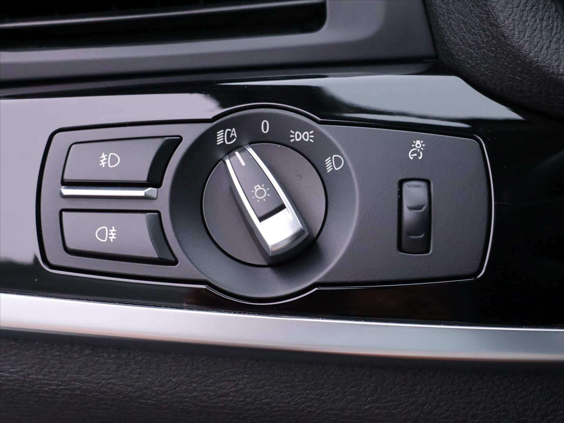 BMW X4 SUV / Terénní 2,0 l 140 kw