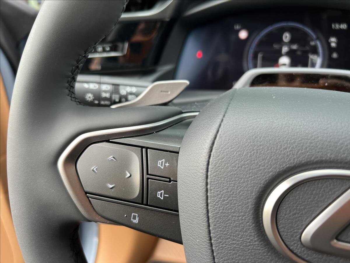 Lexus RZ 450e SUV / Terénní 0,0 230 kw