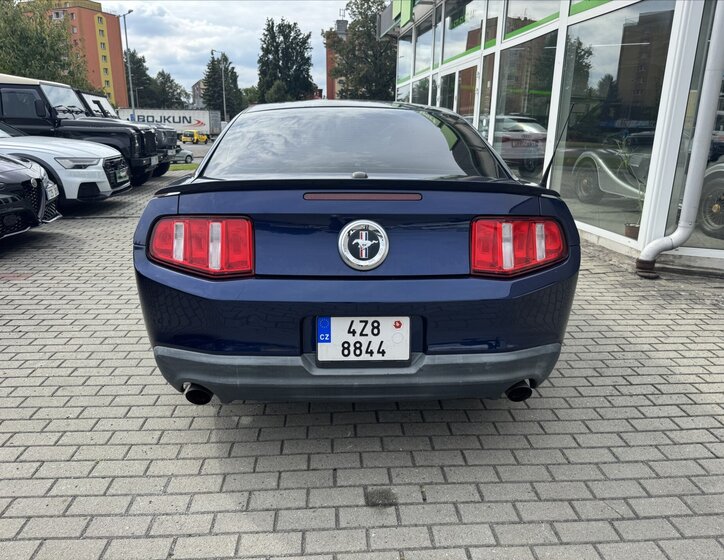 Ford Mustang Kupé 3,7 l 224 kw