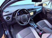 Toyota Auris 15